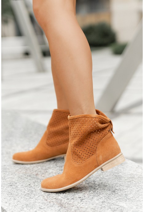 Zamszowe ażurowe botki Marcella camel Zamszowe ażurowe botki Marcella camel