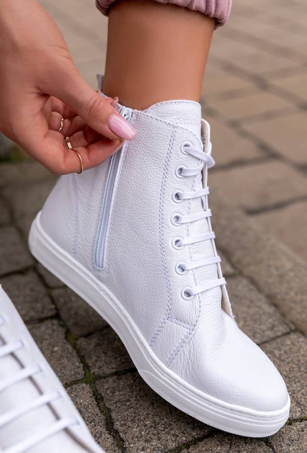 Białe sneakersy damskie Alanna