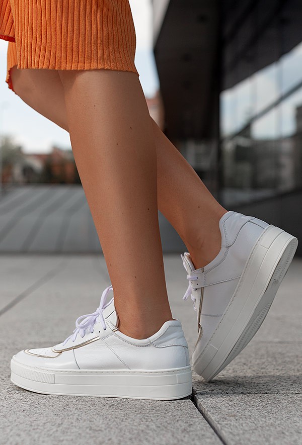 Białe sneakersy Dedla