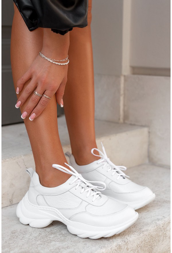 Białe sneakersy Desira