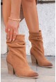 Zamszowe botki Ines camel