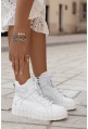 Białe sneakersy Harriet
