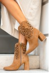 Zamszowe botki Janessa camel